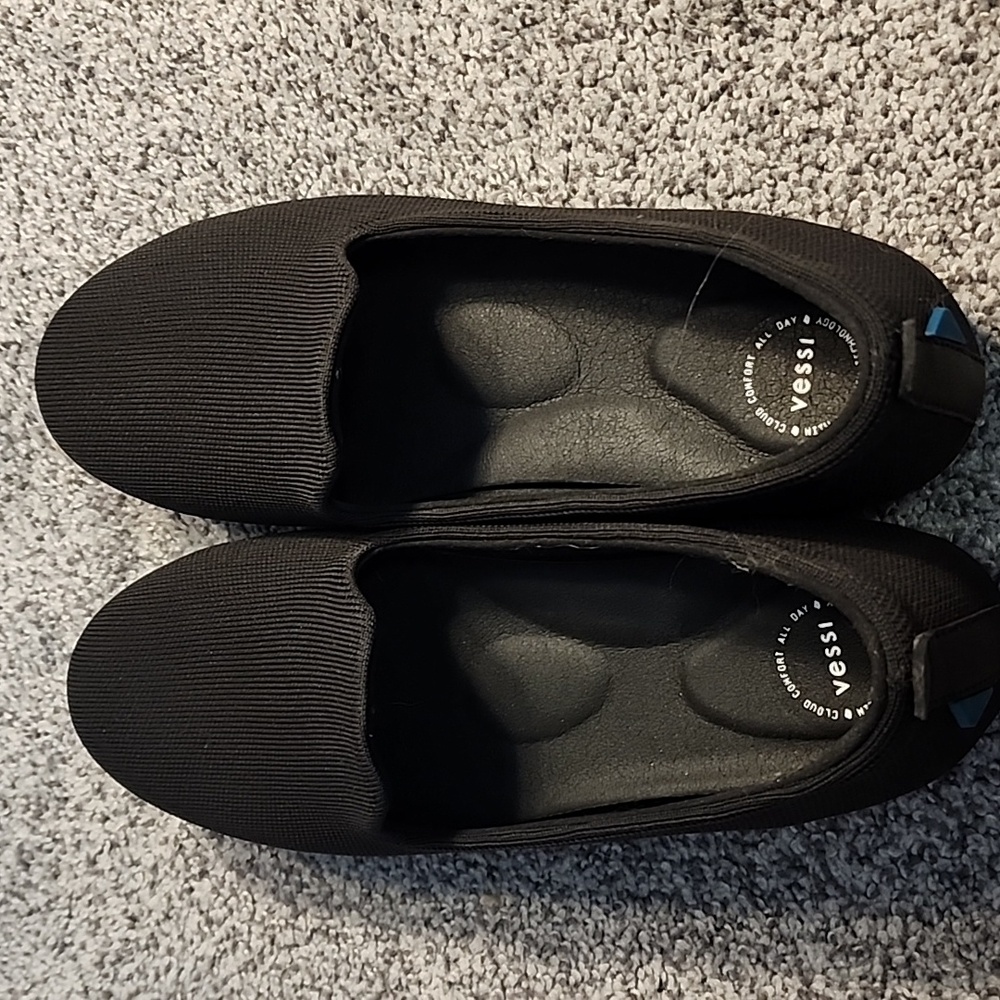 Vessi Market flat Size 8